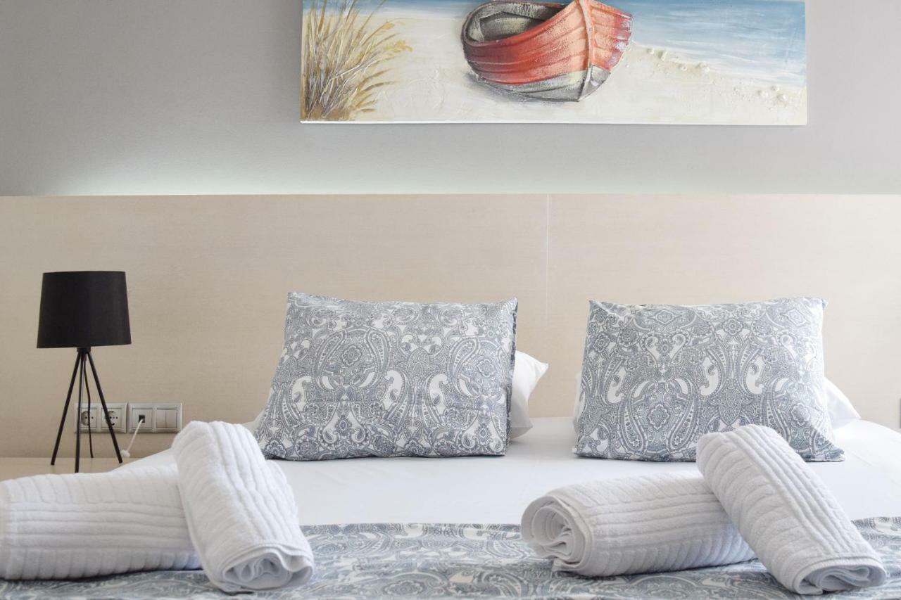 Poseidon By Heloni Apartments Pireu Exterior foto